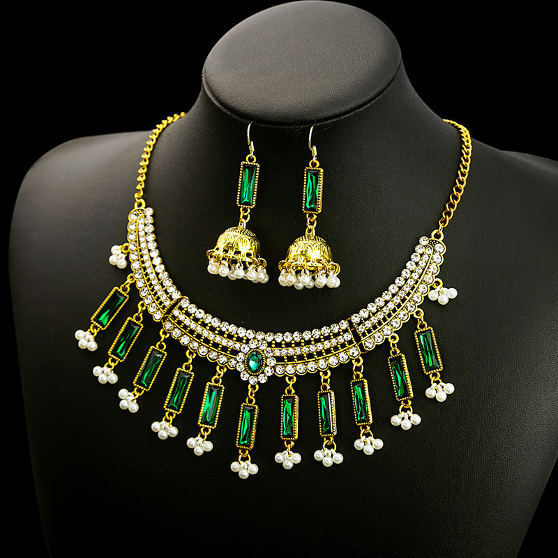 Ethnic-style Pearl Flower Necklace And Earrings Set