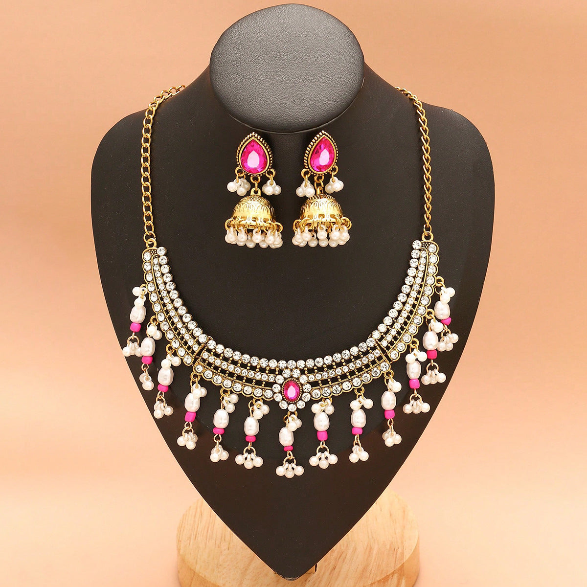 Ethnic-style Pearl Flower Necklace And Earrings Set