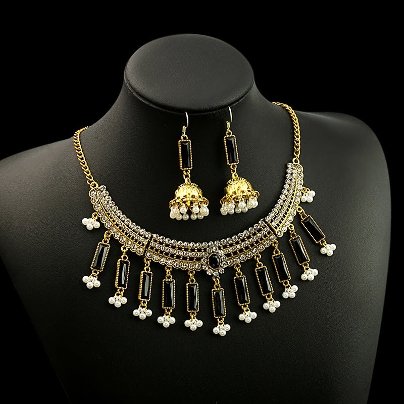 Ethnic-style Pearl Flower Necklace And Earrings Set