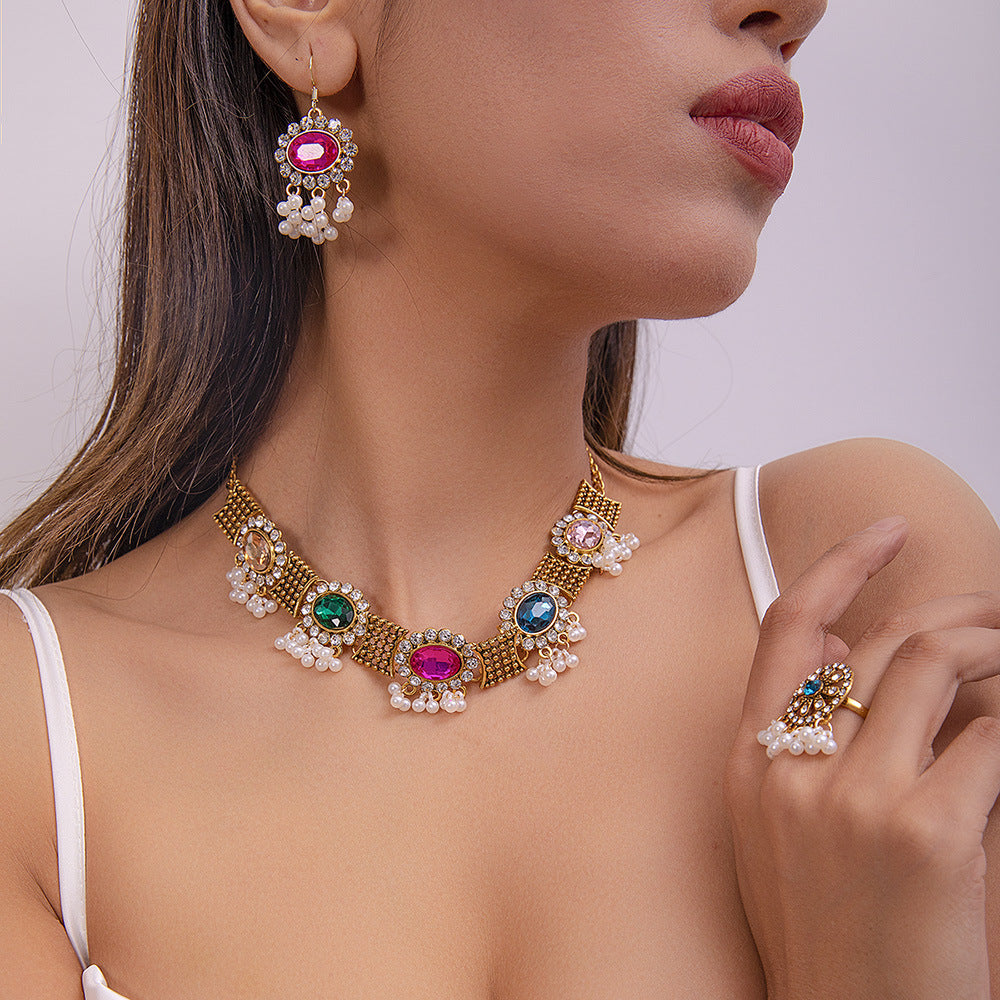 Ethnic-style Pearl Flower Necklace And Earrings Set